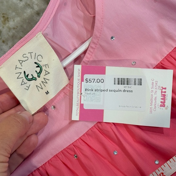 NWT Women’s FANTASTIC FAWN pink colorblock sequin puff sleeve dress- Size Medium - Picture 7 of 9